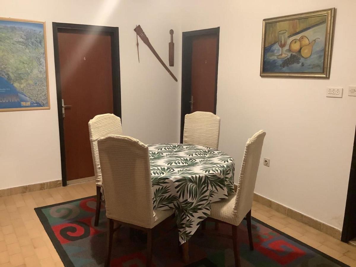 Aparthotel Sobe Pipic Široki Brijeg Exterior foto