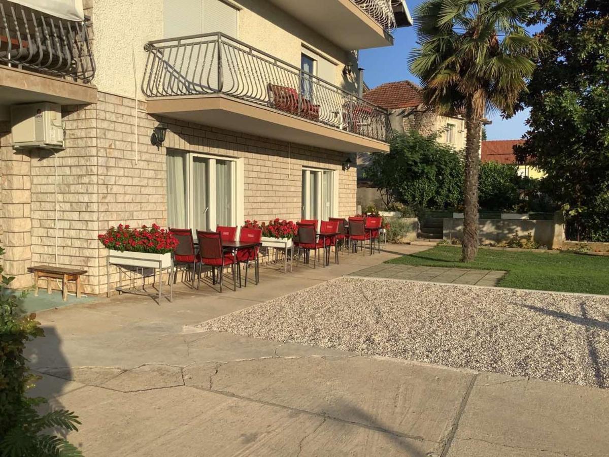 Aparthotel Sobe Pipic Široki Brijeg Exterior foto